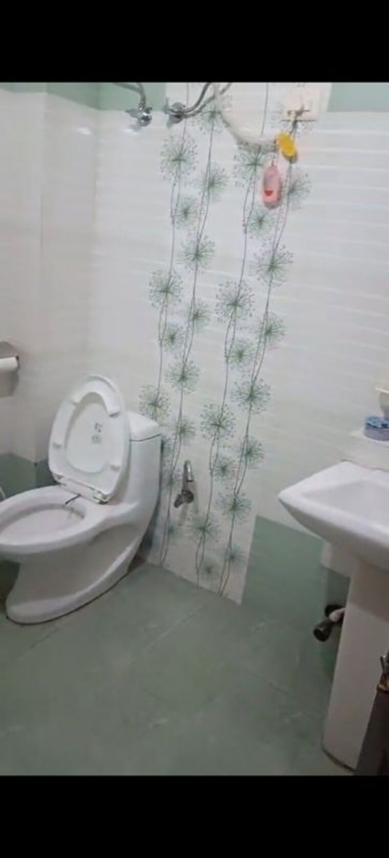 Bathroom, rajendra nagar sector 2 4 Bedroom 205 Sq.Yd. Builder Floor In Rajendra Nagar Sector 2 Ghaziabad 10382590