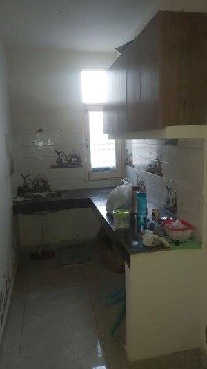 Kitchen in 1 RK Builder Floor at Mayur Vihar – for Rent