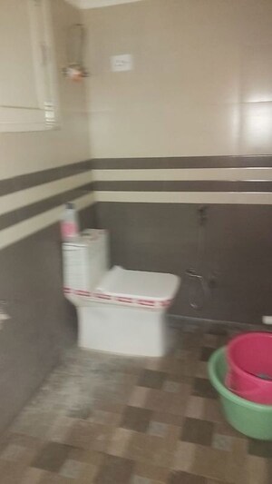 Furnished Amenities in 1 RK Builder Floor at Mayur Vihar – for Rent