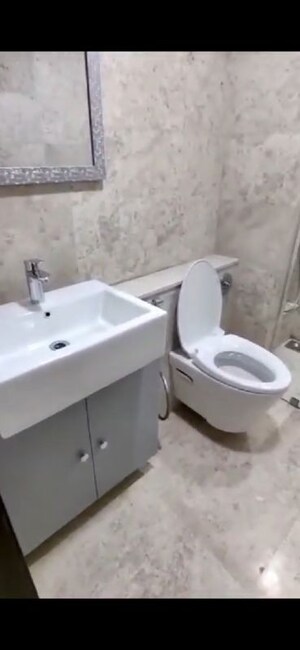 Bathroom in 3.5 BHK Apartment at Sheth Auris Serenity Tower 1, Malad West – for Rent
