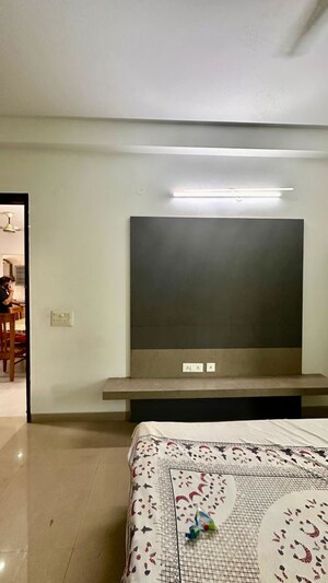 Furnished Amenities in 3 BHK Builder Floor at Palam Vihar Residents Association, Palam Vihar – for Rent