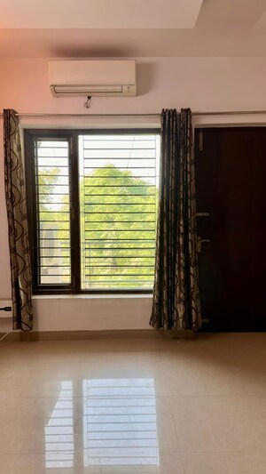 Room in 3 BHK Builder Floor at Palam Vihar Residents Association, Palam Vihar – for Rent