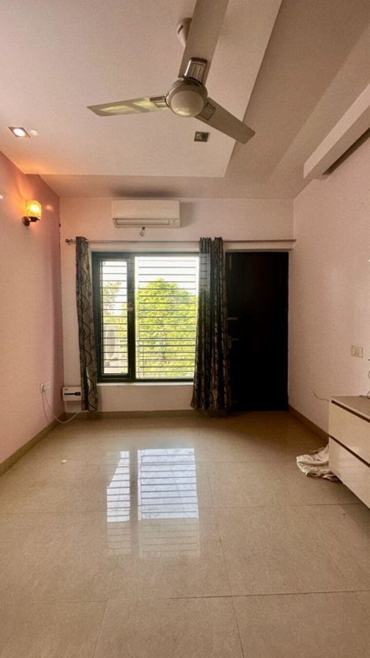 Room, palam-vihar-residents-association 3 Bedroom 2250 Sq.Ft. Builder Floor In Palam Vihar Gurgaon 10382606