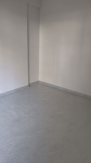 Room in 2 BHK Apartment at Gulmohar Sindhi CHS, Chembur – for Rent