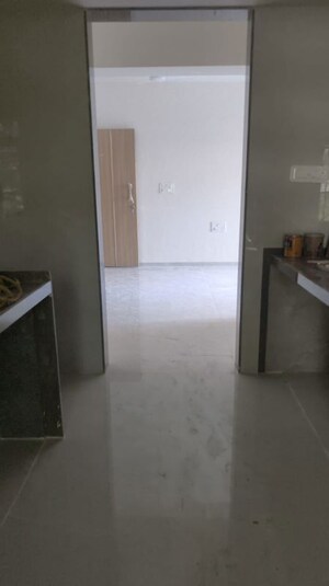 Room in 2 BHK Apartment at Gulmohar Sindhi CHS, Chembur – for Rent