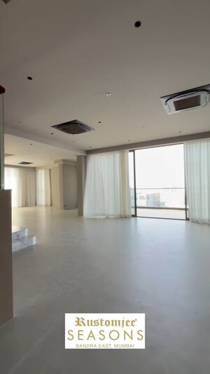 Room in 6+ BHK Penthouse at Rustomjee Aden, Bandra East – for Sale
