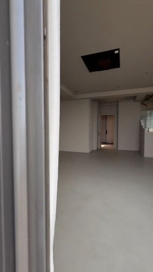 Building Lobby in 6+ BHK Penthouse at Rustomjee Aden, Bandra East – for Sale