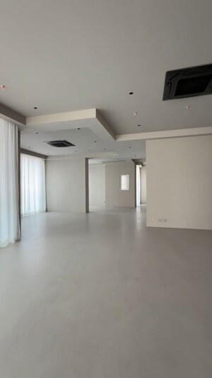 Building Lobby in 6+ BHK Penthouse at Rustomjee Aden, Bandra East – for Sale