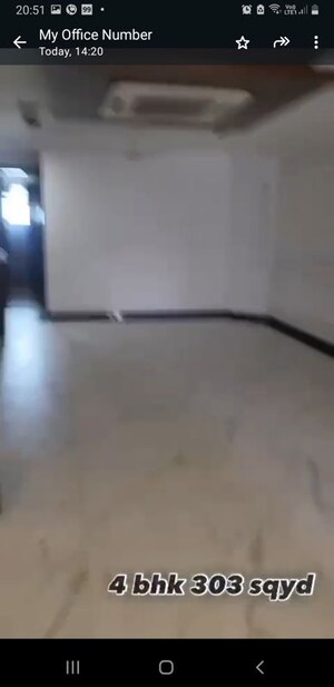 Room in 4 BHK Builder Floor at Sector 85 – for Sale
