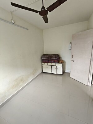 Room in 1 BHK Apartment at Worli – for Rent