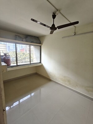 Room in 1 BHK Apartment at Worli – for Rent