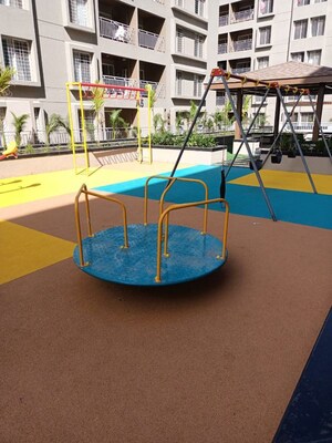 Swimming Pool in 2 BHK Apartment at Mantra 29 Gold Coast, Tingre Nagar – for Rent