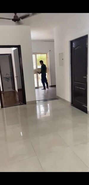 3 BHK Builder Floor For Rent in Sector 16 A