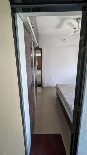 Master Bedroom in 3 BHK Apartment at Bajaj Enchante Panchsheel CHS, Andheri West – for Rent