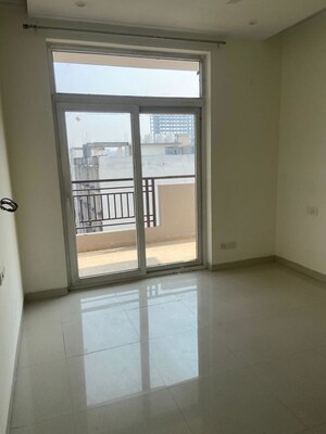 Room in 3 BHK Apartment at Allwin El Spazia, Sanauli – for Rent
