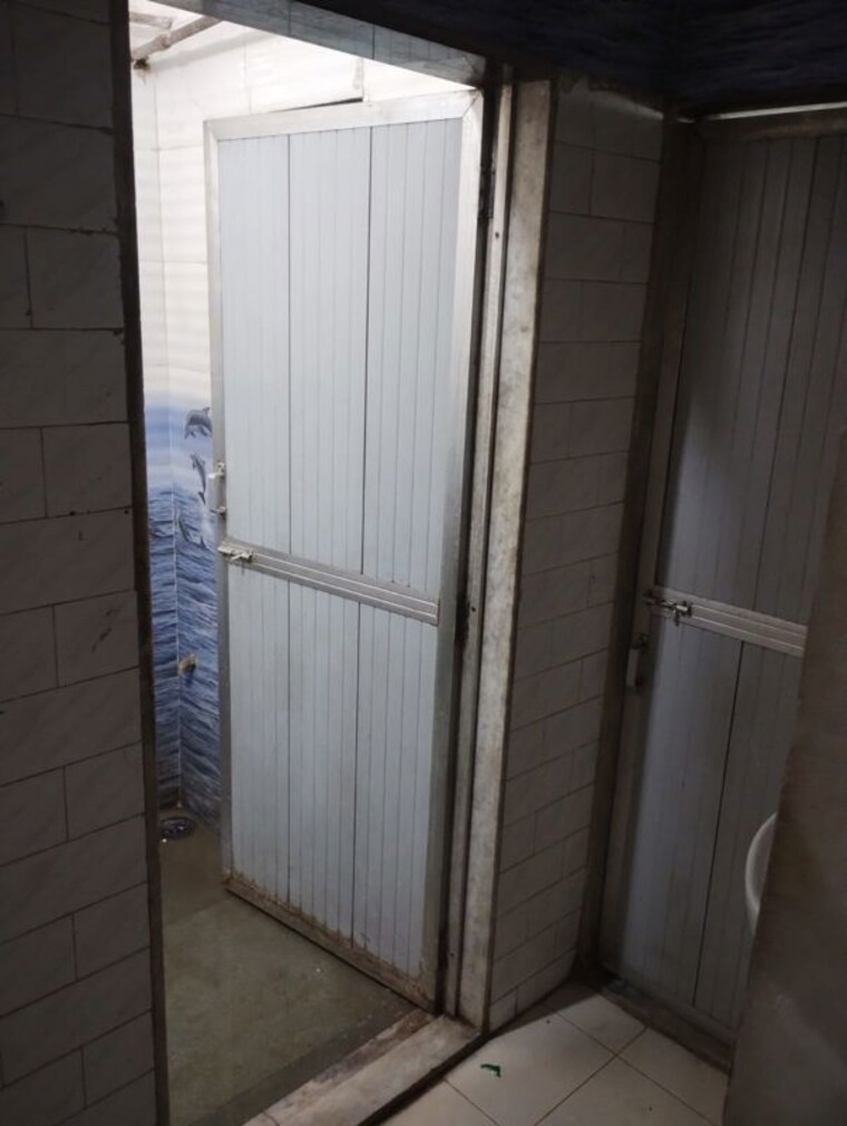 Bathroom, srinagar-chs 1 Bedroom 400 Sq.Ft. Apartment In Chedda Nagar Mumbai 10382709