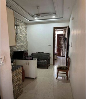 Living Room in 2 BHK Builder Floor at Sector 38 – for Rent