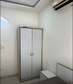 Room in 2 BHK Builder Floor at Sector 38 – for Rent