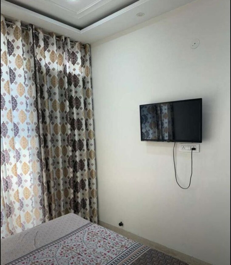 Room, sector 38 2 Bedroom 1000 Sq.Ft. Builder Floor In Sector 38 Chandigarh 10382716