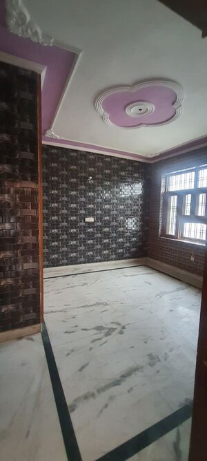 Living Room in 2.5 BHK Independent House at Sector 16 A – for Rent