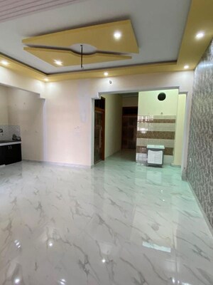 Room in 2 BHK Independent House at Maulviganj – for Sale