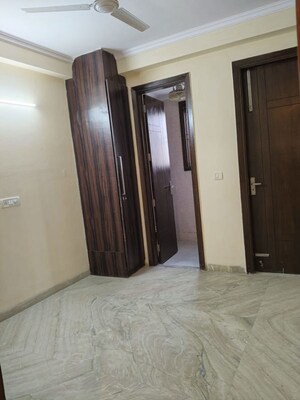 Room in 2 BHK Builder Floor at Malviya Nagar – for Rent