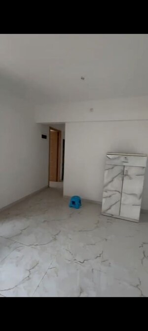 Room in 2 BHK Apartment at Lodha Elite, Dombivli East – for Rent