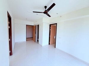 Room in 2 BHK Apartment at Lodha Crown Kolshet, Kolshet Road – for Rent