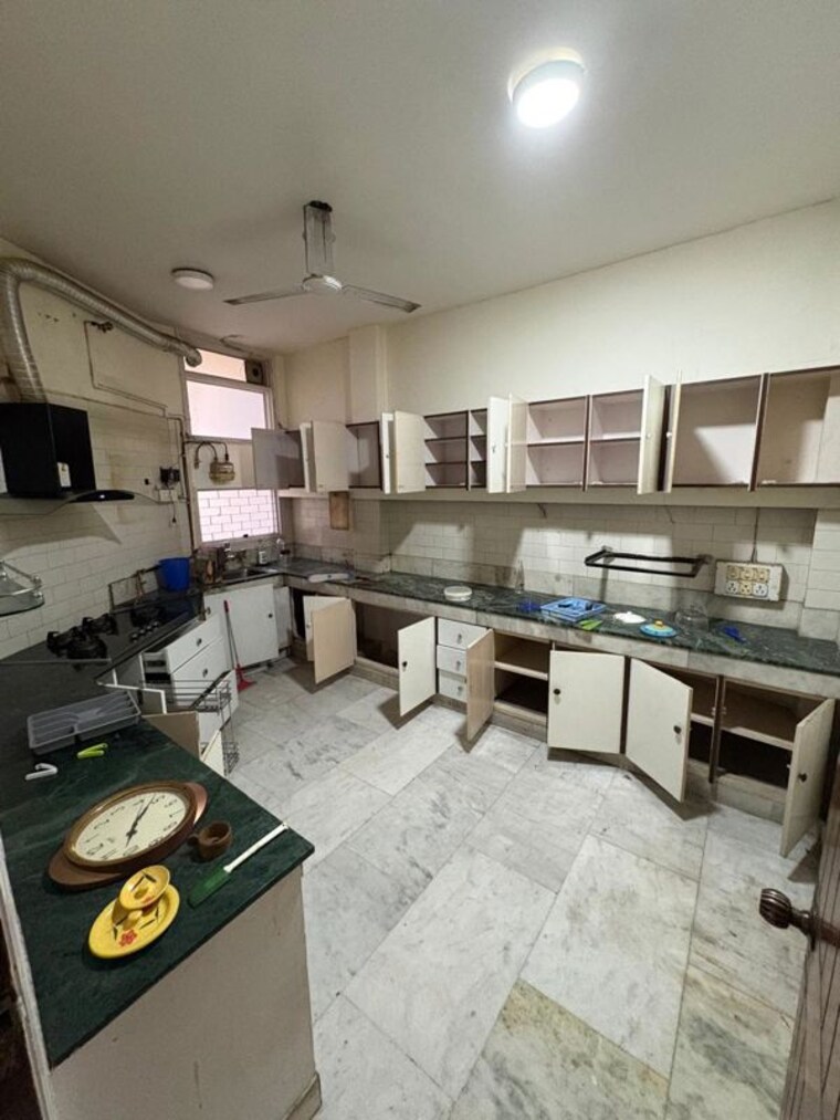 Kitchen, greater kailash ii 3 Bedroom 2800 Sq.Ft. Builder Floor In Greater Kailash ii Delhi 10382783