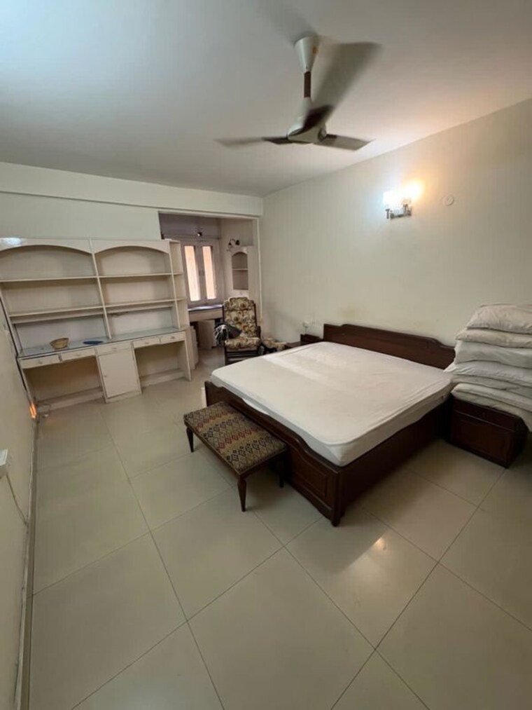 Master Bedroom, greater kailash ii 3 Bedroom 2800 Sq.Ft. Builder Floor In Greater Kailash ii Delhi 10382783