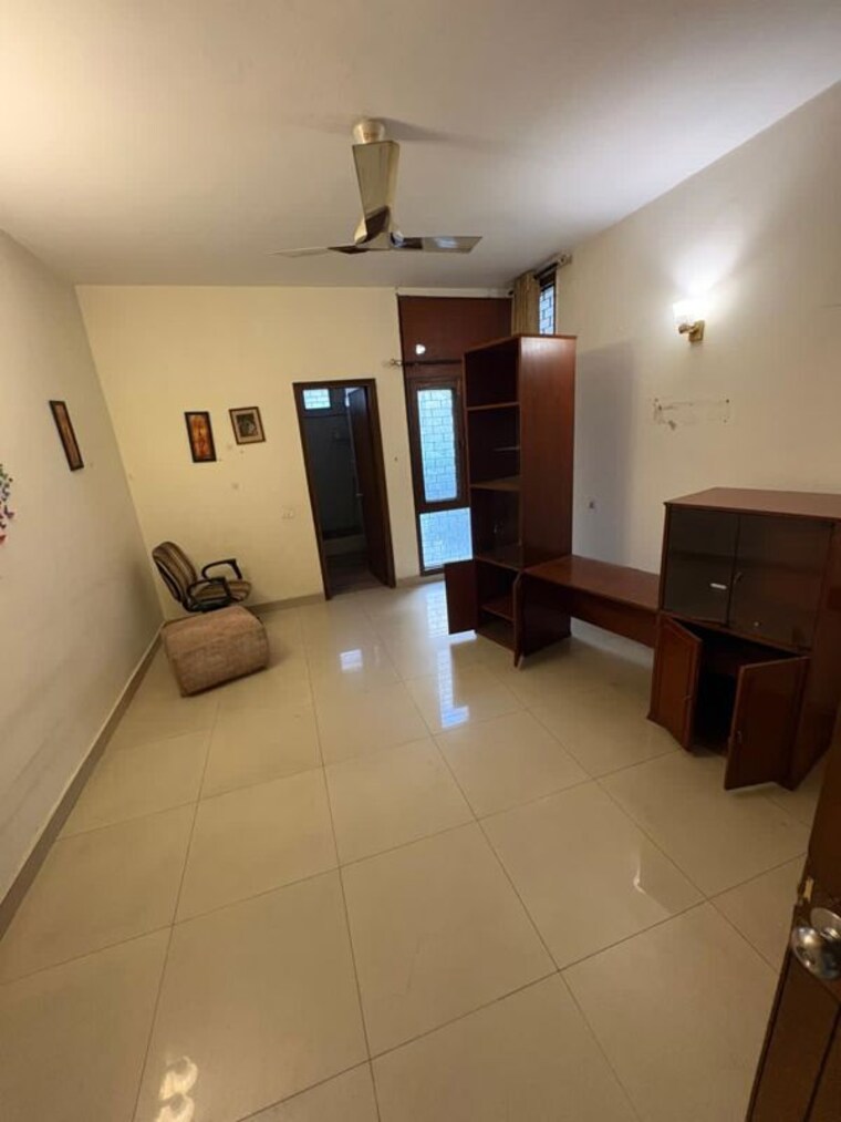 Master Bedroom, greater kailash ii 3 Bedroom 2800 Sq.Ft. Builder Floor In Greater Kailash ii Delhi 10382783