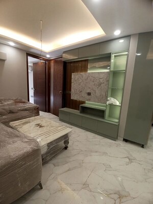 Living Room in 2 BHK Builder Floor at Sector 27 – for Rent