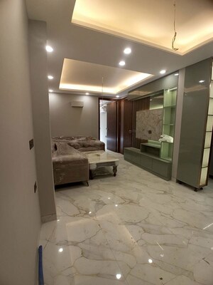 Living Room in 2 BHK Builder Floor at Sector 27 – for Rent