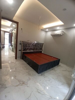 Bedroom in 2 BHK Builder Floor at Sector 27 – for Rent