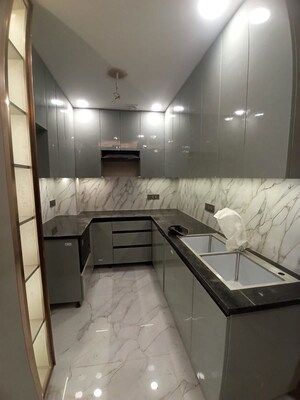 Bedroom in 2 BHK Builder Floor at Sector 27 – for Rent