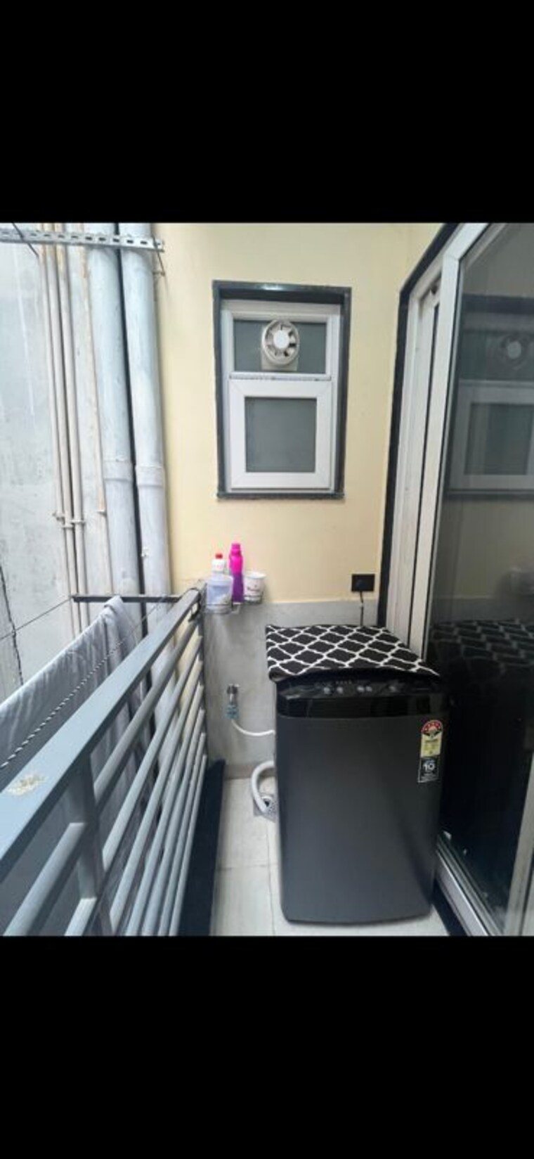 Balcony, sector 43 2 Bedroom 100 Sq.Yd. Builder Floor In Sector 43 Gurgaon 10382785