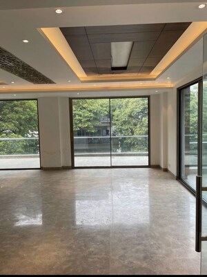 Room in 4 BHK Builder Floor at Greater Kailash ii – for Rent