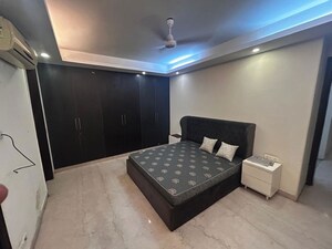 Master Bedroom in 3 BHK Builder Floor at Chittaranjan Park – for Rent
