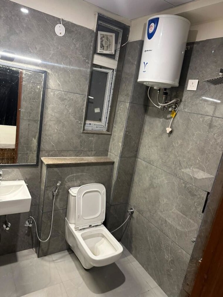 Bathroom, tigra 1 Bedroom 750 Sq.Ft. Builder Floor In Tigra Gurgaon 10382824