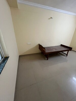 Furnished Amenities in 2 BHK Apartment at Kutwal Colony – for Rent
