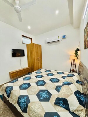 Team Area in 1 RK Builder Floor at Moti Vihar – for Rent