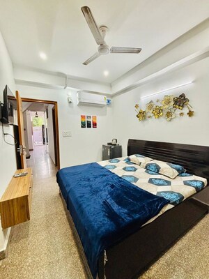 Bedroom in 1 RK Builder Floor at South City 1 – for Rent