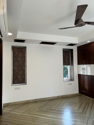 Building Lobby in 3 BHK Builder Floor at Sukhdev Vihar – for Rent