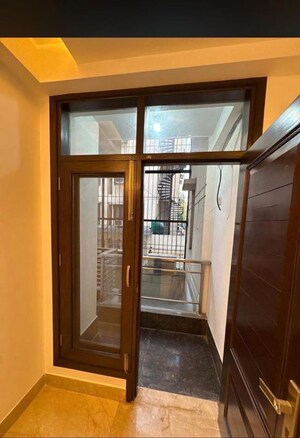 Building Lobby in 4 BHK Builder Floor at Pamposh Enclave – for Rent