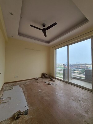 2 BHK Apartment For Rent in ILD Grand, Sector 37c