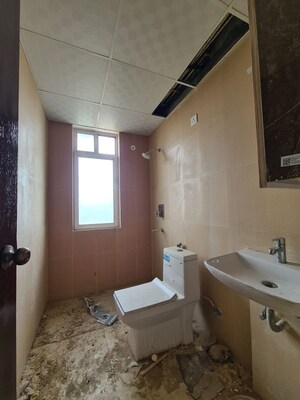 Bathroom in 2 BHK Apartment at ILD Grand, Sector 37c – for Rent