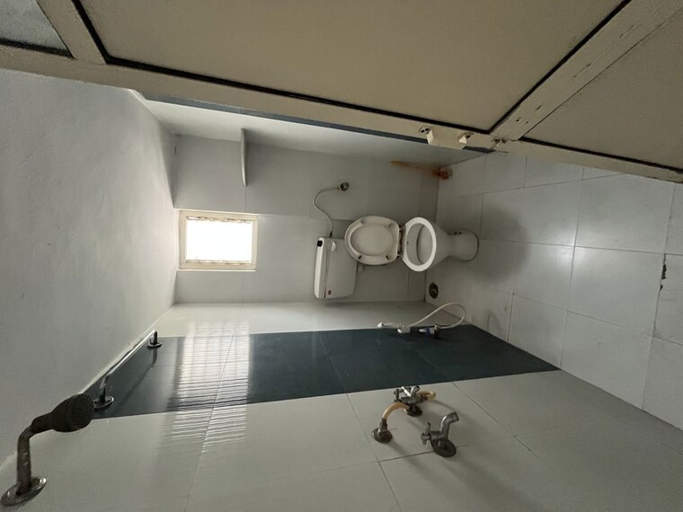 Bathroom, wadgaon sheri 1 Bedroom 475 Sq.Ft. Apartment In Wadgaon Sheri Pune 10382918