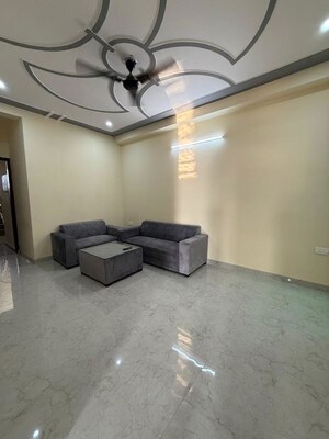 Living Room in 2 BHK Builder Floor at Auram Floor, South City 2 – for Rent