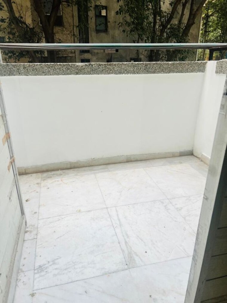 Balcony, awho-sujjan-vihar 3 Bedroom 1500 Sq.Ft. Apartment In Sector 43 Gurgaon 10382936