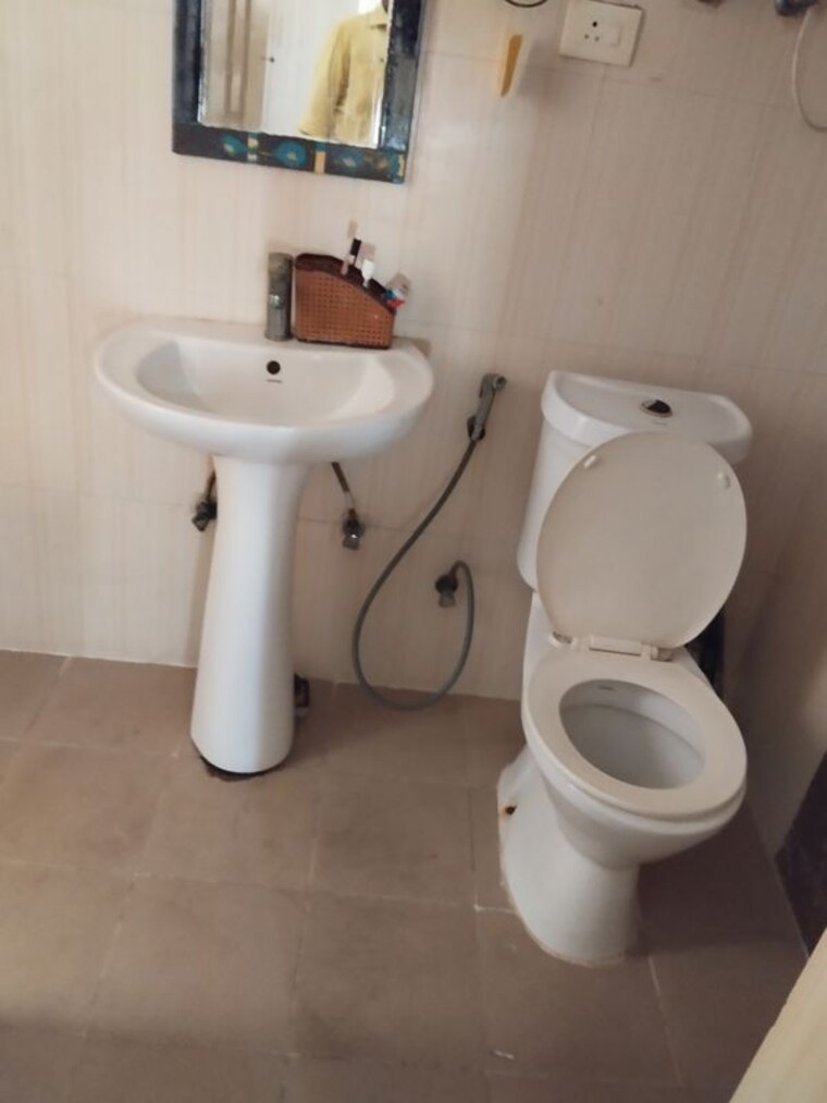 Bathroom, supertech-cape-town 2 Bedroom 1082 Sq.Ft. Apartment In Sector 74 Noida 10382944